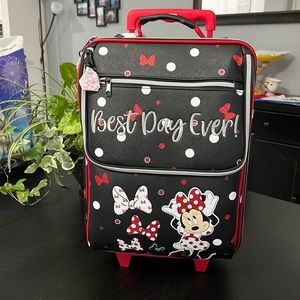 NWT Minnie Luggage board